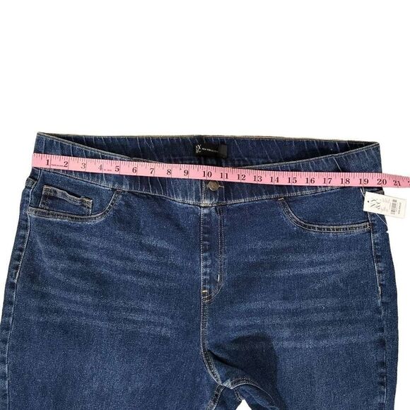 New York & Company
Pull-On High-Waisted Skinny Jeans in XXL - Picture 7 of 7